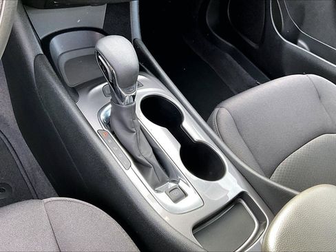 Certified 2024 Chevrolet Malibu LS image 25