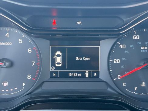 Used 2026 Chevrolet Trax LS FWD image 30
