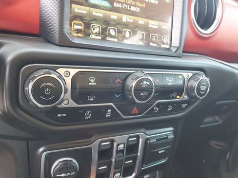 Used 2021 Jeep Wrangler Unlimited Rubicon image 23