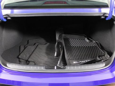 Certified 2025 Hyundai Elantra SEL image 15