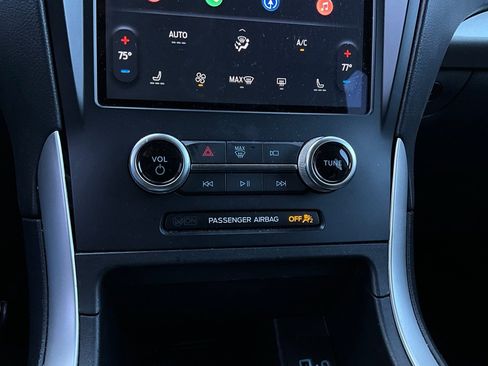 Used 2024 Ford Edge SEL image 23