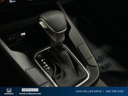Used 2025 Kia Soul LX w/ LX Technology Package FWD image 25