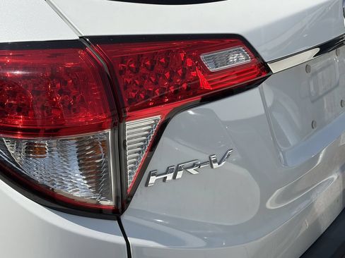 Used 2022 Honda HR-V EX image 10