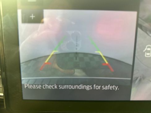 Used 2021 Ford Explorer Limited w/ Equipment Group 301A image 21