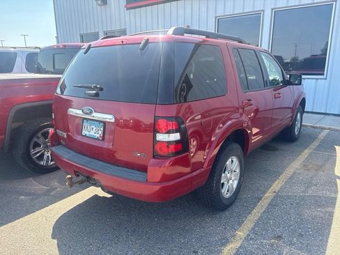 Used 2010 Ford Explorer XLT AWD/4WD image 3