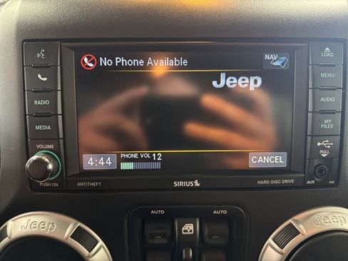 Used 2016 Jeep Wrangler Unlimited Rubicon w/ Dual Top Group AWD/4WD image 21
