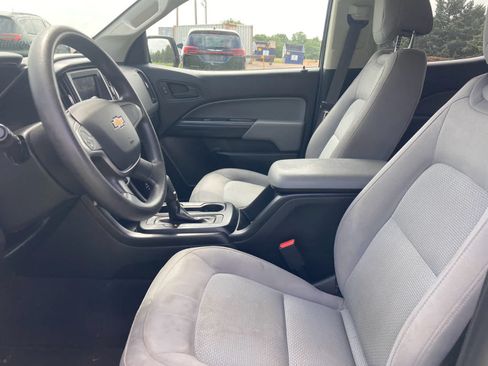 Used 2020 Chevrolet Colorado W/T w/ WT Convenience Package RWD image 10