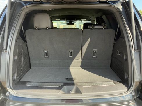 Used 2021 Chevrolet Tahoe Z71 w/ Z71 Off-Road Package image 26