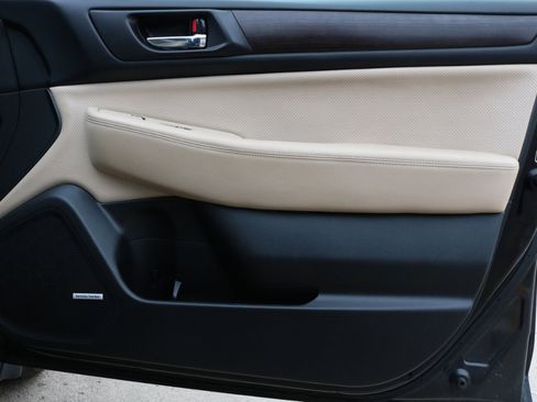 Used 2015 Subaru Legacy 2.5i Limited image 47