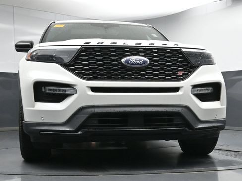 Used 2020 Ford Explorer ST w/ Premium Technology Package image 22