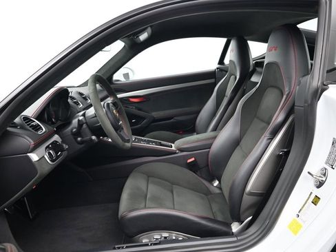 Used 2023 Porsche 718 Cayman GT4 image 5