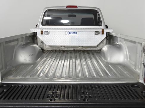 Used 2000 Toyota Tacoma 2WD Regular Cab image 17