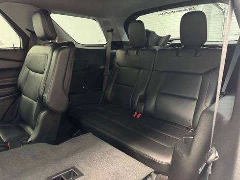 Used 2020 Ford Explorer Limited w/ Class III Trailer Tow Package AWD/4WD image 31