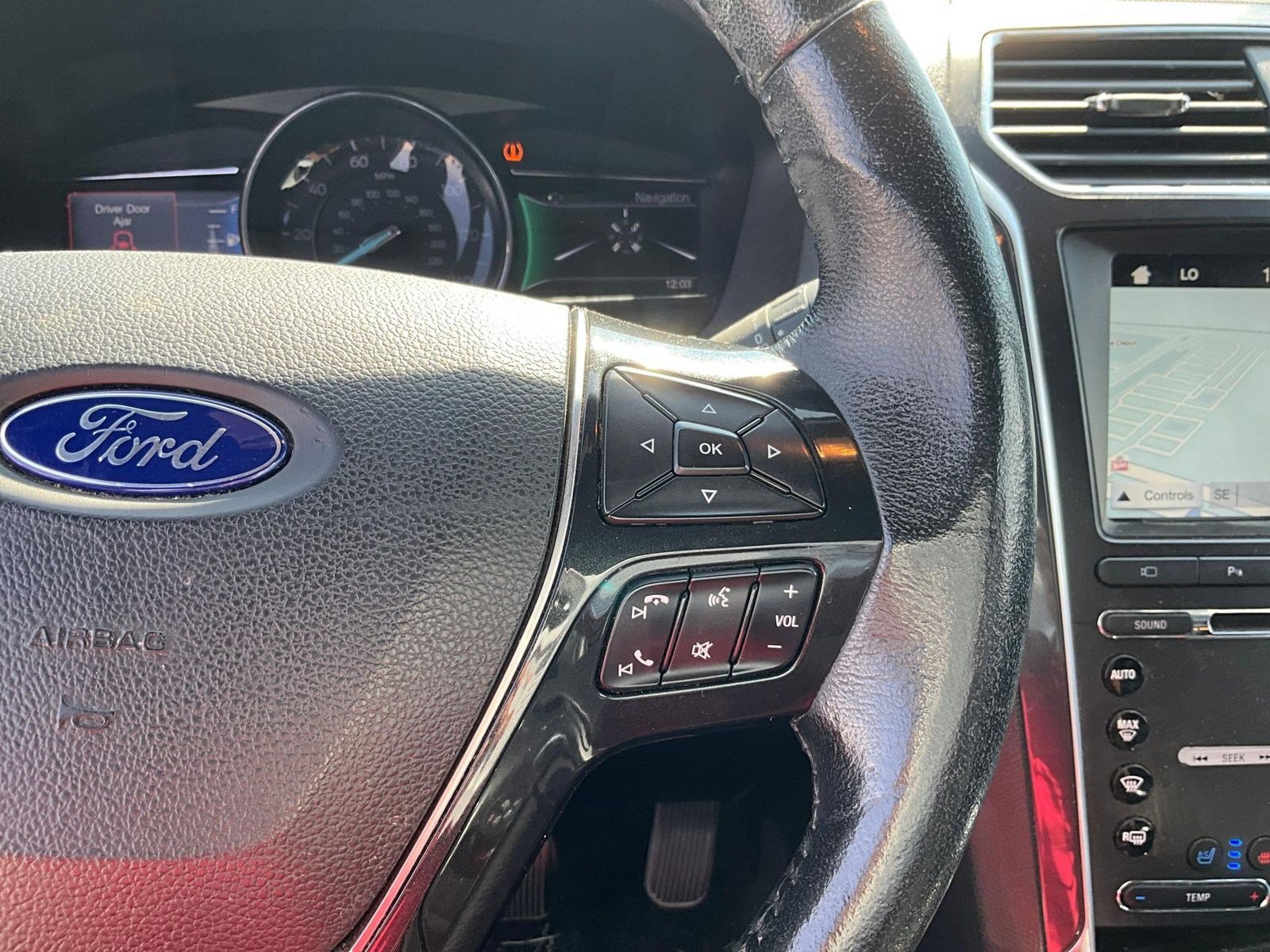 Used 2017 Ford Explorer Limited AWD/4WD image 11
