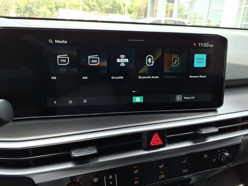 Certified 2026 Kia Sorento LX FWD image 20