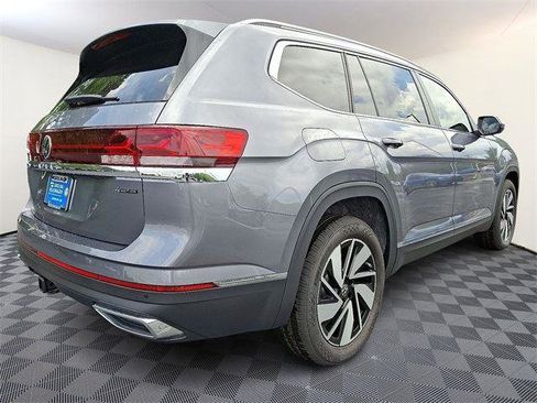 New 2025 Volkswagen Atlas SEL image 6