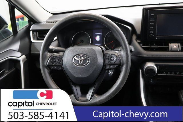 Used 2022 Toyota RAV4 LE AWD/4WD image 15