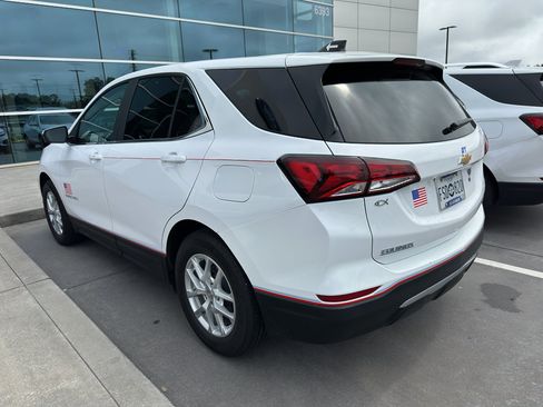 Used 2022 Chevrolet Equinox LT FWD image 4