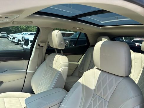 Used 2023 Buick Envision Avenir AWD/4WD image 13