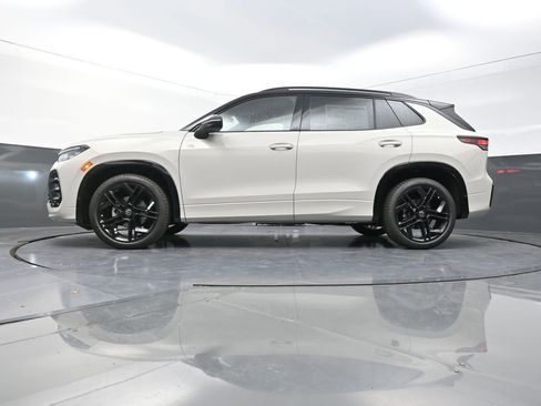 New 2026 Volkswagen Tiguan SE R-Line image 24