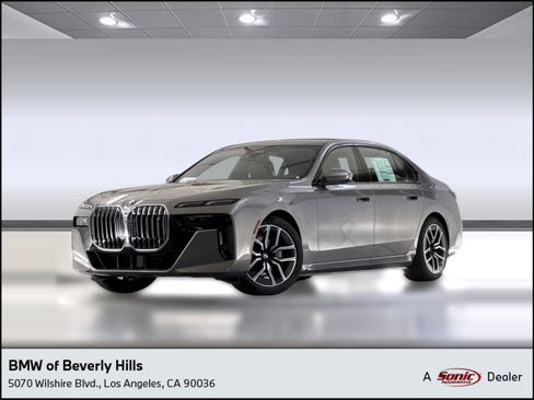 Used 2026 BMW i7 eDrive50 w/ M Sport Package RWD image 1