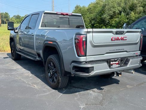 Used 2025 GMC Sierra 2500 AT4 w/ AT4 Premium Plus Package AWD/4WD image 7