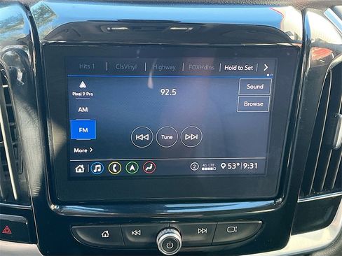 Used 2021 Chevrolet Traverse RS image 15