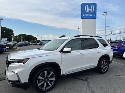 Used 2025 Honda Pilot Elite