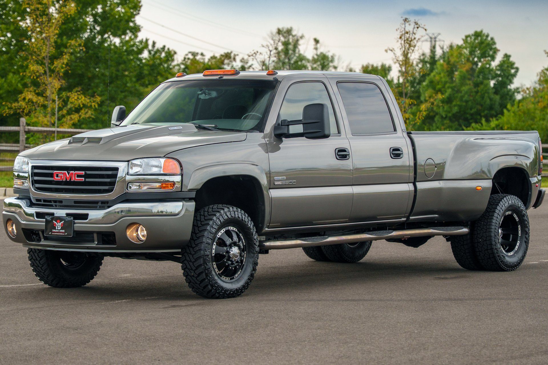 Used 2006 GMC Sierra 3500 SLE w/ Heavy-Duty Power Package AWD/4WD image 7