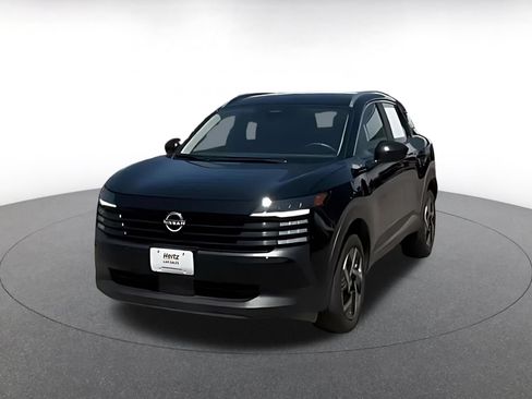 Used 2026 Nissan Kicks SV w/ Cold Weather Package FWD image 6