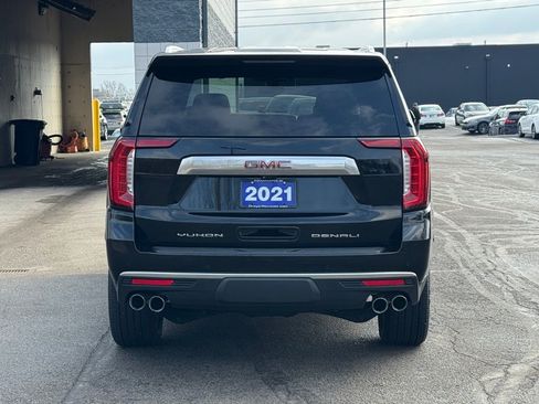 Used 2021 GMC Yukon Denali w/ Denali Premium Package image 6