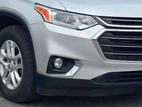 Used 2018 Chevrolet Traverse LT FWD image 5