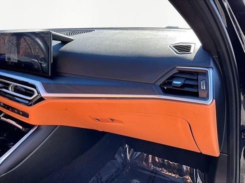 Used 2023 BMW 330i xDrive Sedan w/ Premium Package image 18