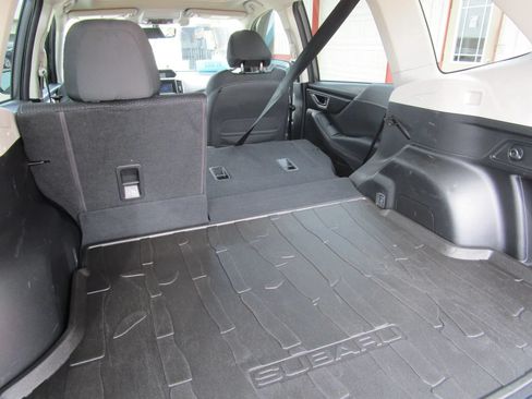 Used 2021 Subaru Forester Premium AWD/4WD image 16