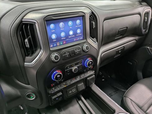 Used 2022 GMC Sierra 2500 Denali w/ Denali Ultimate Package AWD/4WD image 12