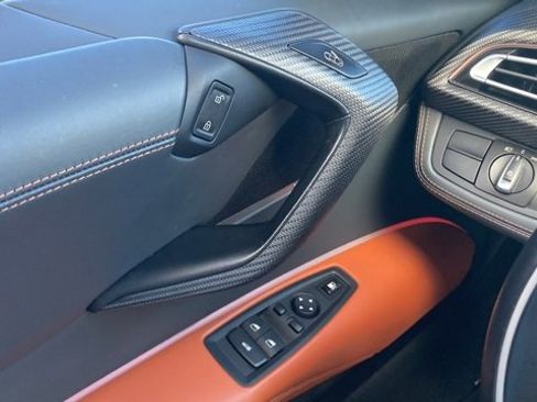 Used 2019 BMW i8 Coupe image 10