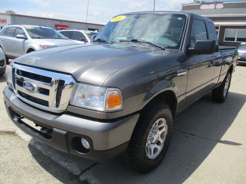 Used 2011 Ford Ranger XLT AWD/4WD image 2