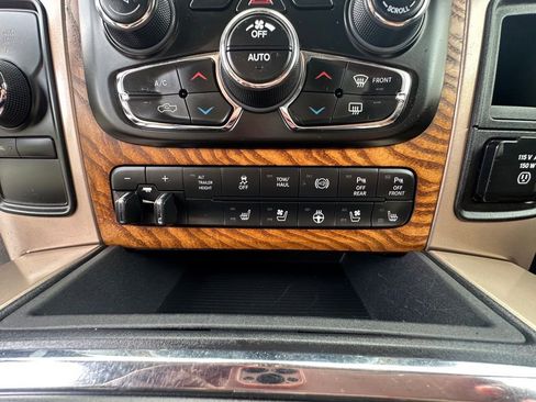 Used 2018 RAM 2500 Longhorn w/ Convenience Group AWD/4WD image 28