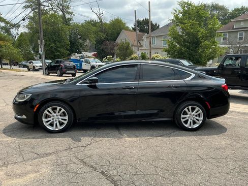 Used 2015 Chrysler 200 Limited w/ Convenience Group FWD image 7