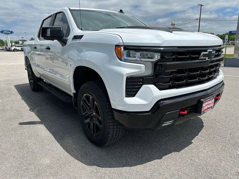 Used 2025 Chevrolet Silverado 1500 LT Trail Boss w/ Convenience Package II AWD/4WD image 8