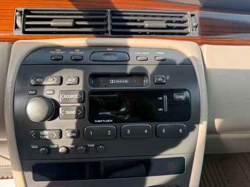 Used 2000 Cadillac Eldorado ESC w/ Comfort/Convenience Pkg image 22