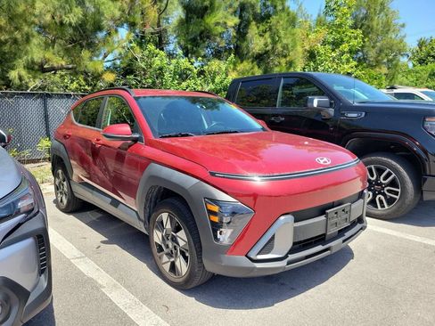 Used 2024 Hyundai Kona SEL w/ Convenience Package AWD/4WD image 3