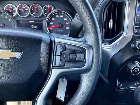 Used 2021 Chevrolet Silverado 1500 LT image 13