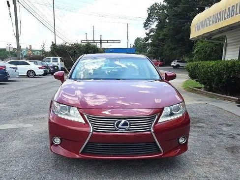 Used 2014 Lexus ES 300h w/ Luxury Package w/Bamboo Trim FWD image 2