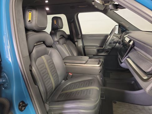 Used 2024 Rivian R1S Adventure AWD/4WD image 24