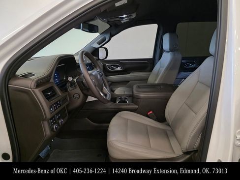 Used 2022 Chevrolet Tahoe Z71 w/ Luxury Package image 17