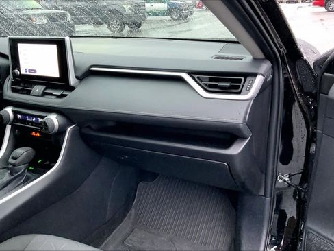 Used 2024 Toyota RAV4 AWD Hybrid image 18