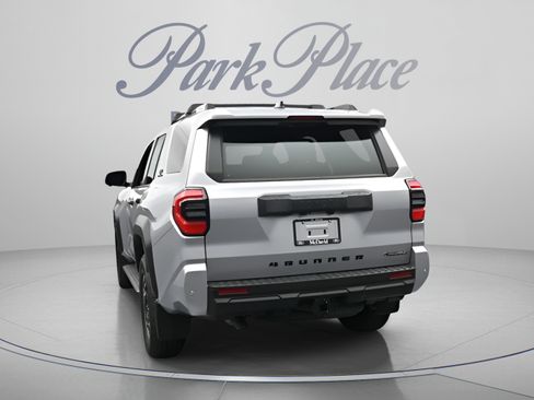 Used 2025 Toyota 4Runner TRD Off-Road Premium w/ Tow Technology Package AWD/4WD image 12