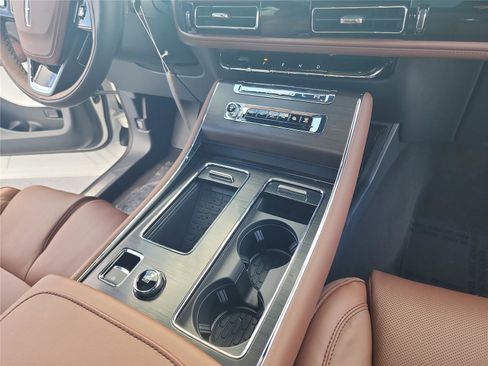 New 2026 Lincoln Aviator Reserve image 28