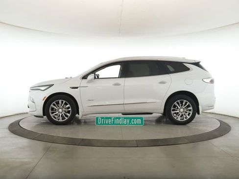 Used 2022 Buick Enclave Avenir w/ Avenir Technology Package image 9
